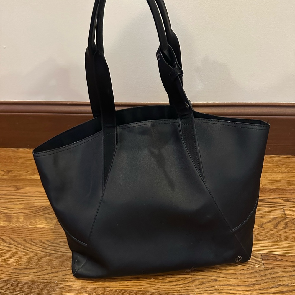 Large black LuLuLemon tote bag